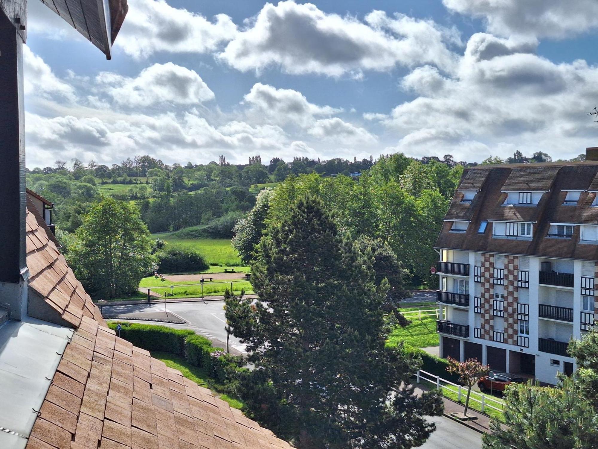 Super Deauville Appartement 2 Pieces Cosy Proche Plage Plein Sud Вілле-сюр-Мер Екстер'єр фото